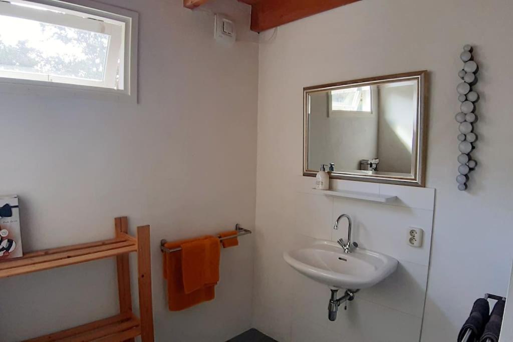 Farm Apartment, Self Checkin Anna Paulowna Exterior foto